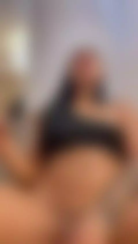 I'm so horny that I just want to be on top of you. by candyssimons