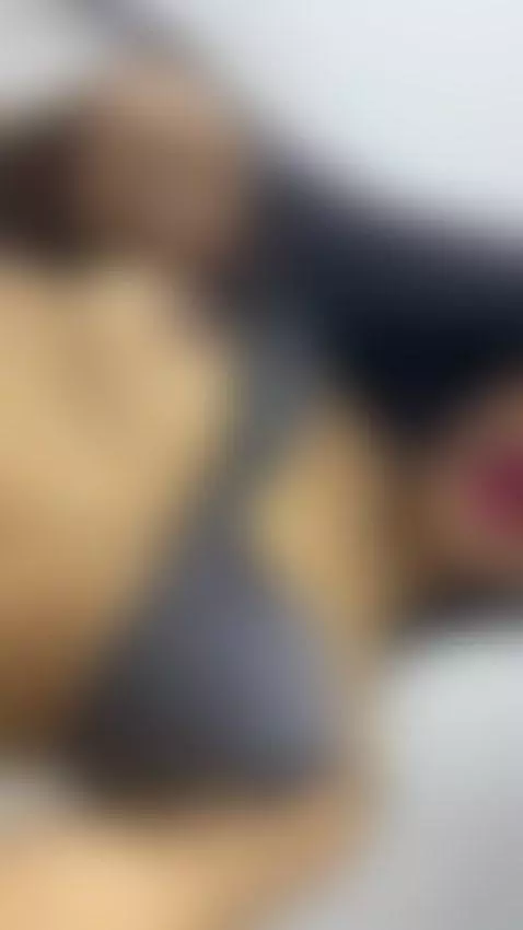 😋 by candyssimons