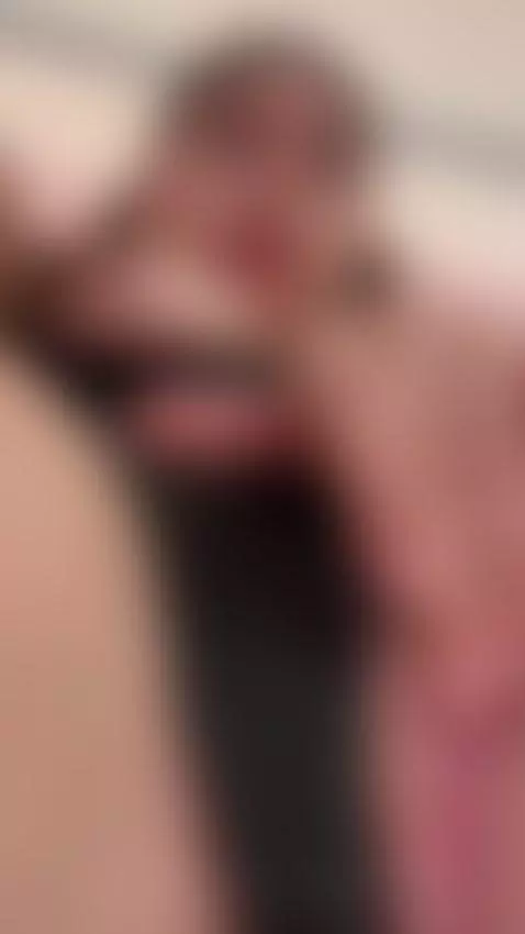 i love to play with my tight pussy by ellewest