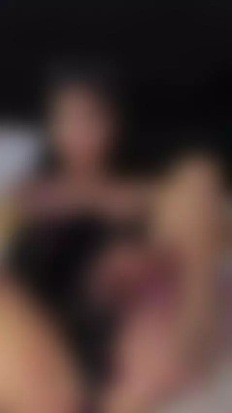 and make me yours without asking. by hollylincon