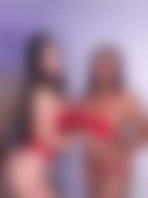 We should make them bounce for us 😈 by icysweetcam2