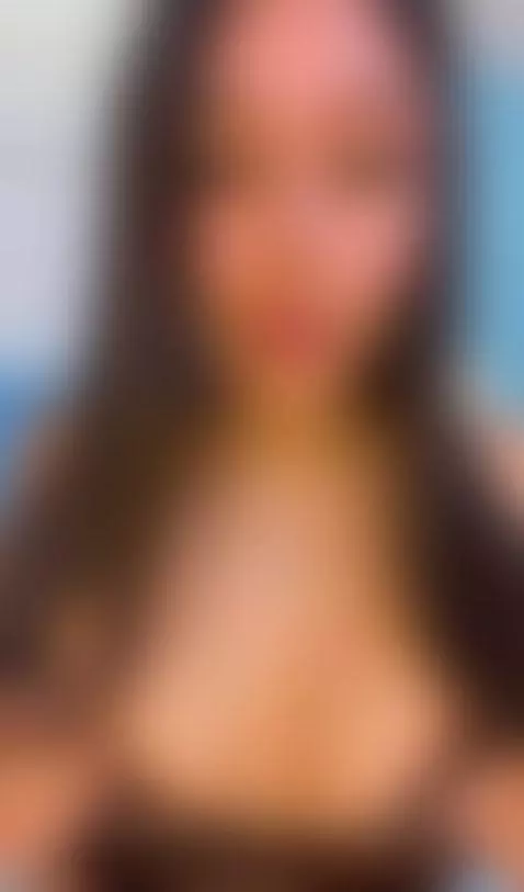 Look how I squeeze them... can you imagine between them? by bellatunder