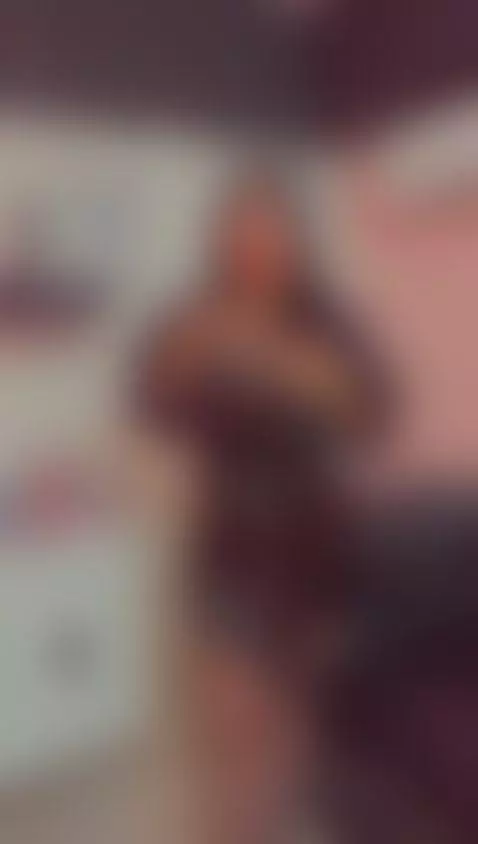 Shine, curves, and a secret that I want only you to discover... by bellatunder