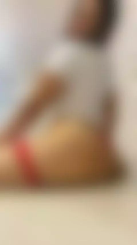 Put me on this table and let's start with some delicious kis... by bellatunder