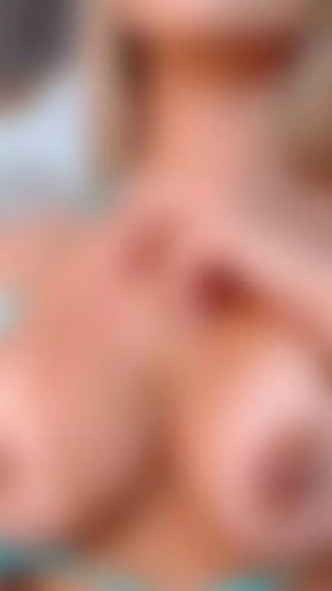 I want you to come and lick my big ass by ambarsimson