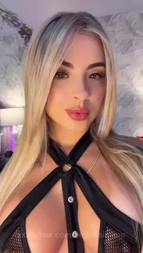 Each movement of mine is a treat to desire by ambarsimson