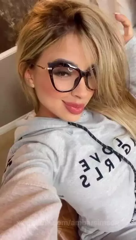 I am the most irresistible temptation tonight by ambarsimson