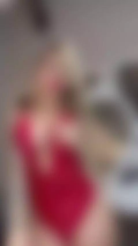 I am the most irresistible temptation tonight by ambarsimson