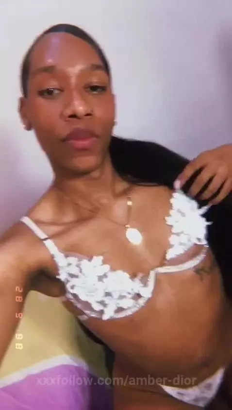 Sexy and skinny 💗💖 by amber-dior