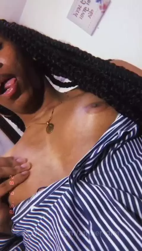 Eat my body 😈 by amber-dior