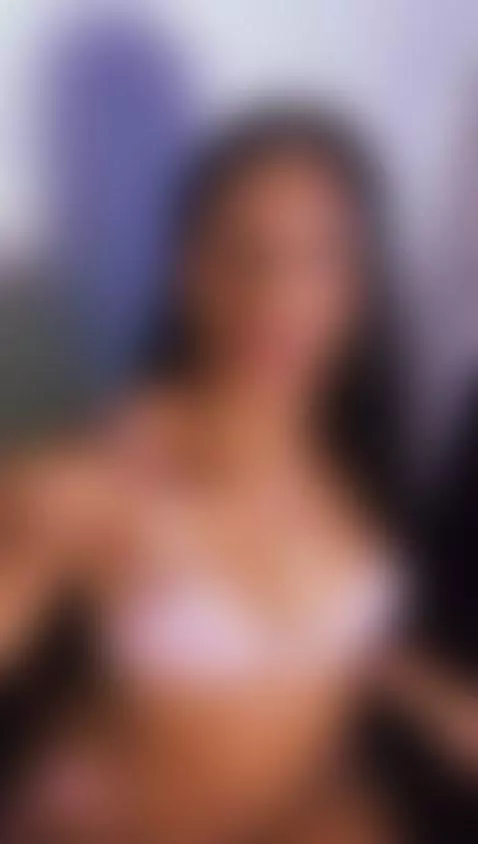 Do you like what you see? by amber-dior