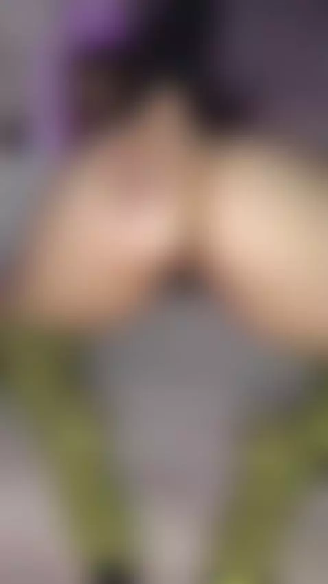 I can still feel your lips on mine, even when you’re not her... by analiassanders