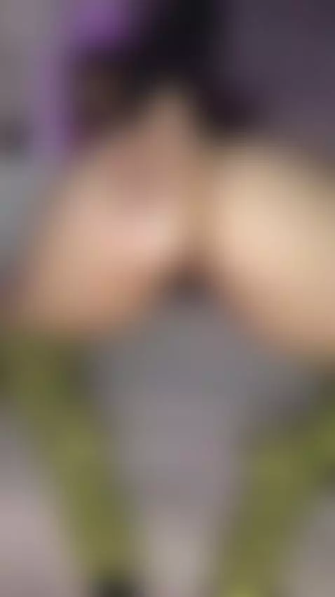 This body is screaming for you by analiassanders