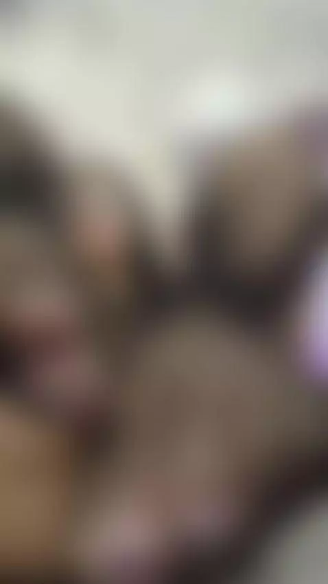 Touch me and get addicted. by analiassanders