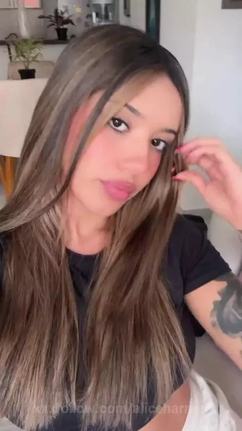 Sexy and Hot by aliceharriss