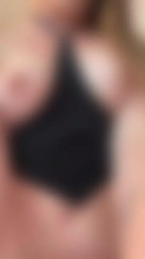 Fuck my hot body by aliccegray