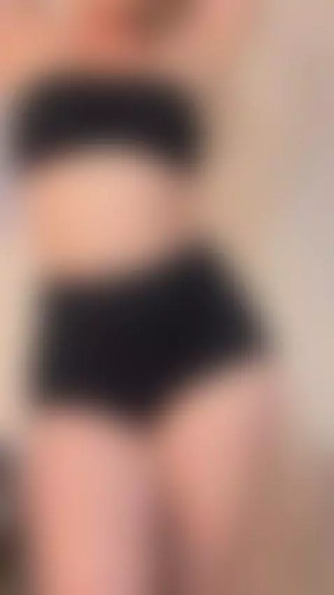 Sexy and Hot by aliccegray