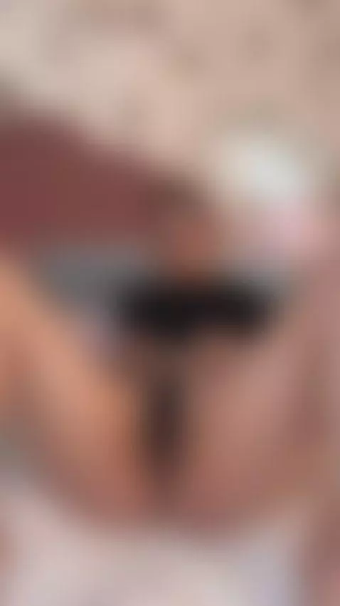 The warmth of my legs will make you explode by aliccegray