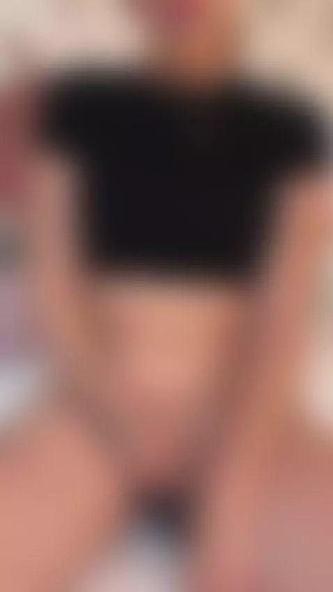 My body burns with heat by aliccegray