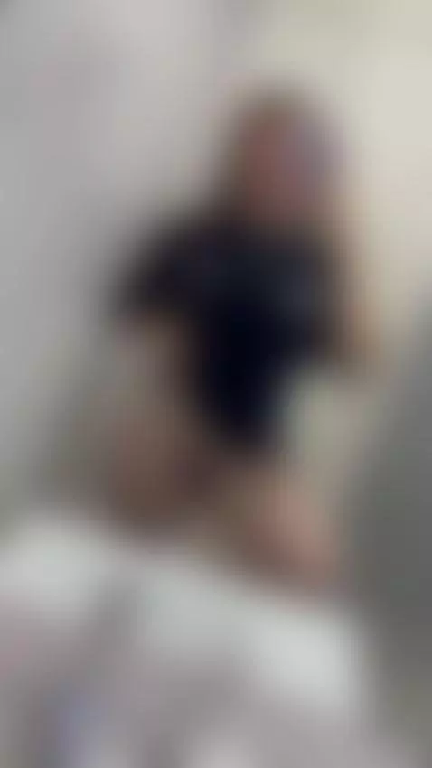 Tear off my clothes and fuck my hot body by aliccegray