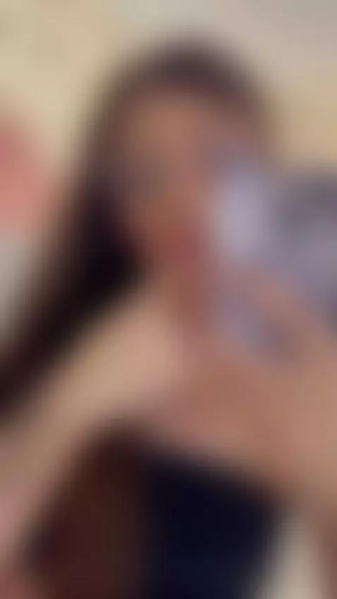 My tongue wants to run over your skin by aliccegray