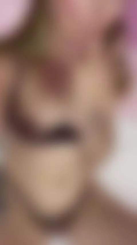 Fuck my hot body by aliccegray