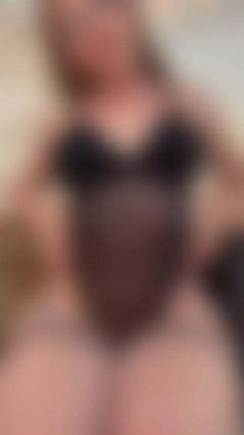 Sexy and Hot by aliccegray