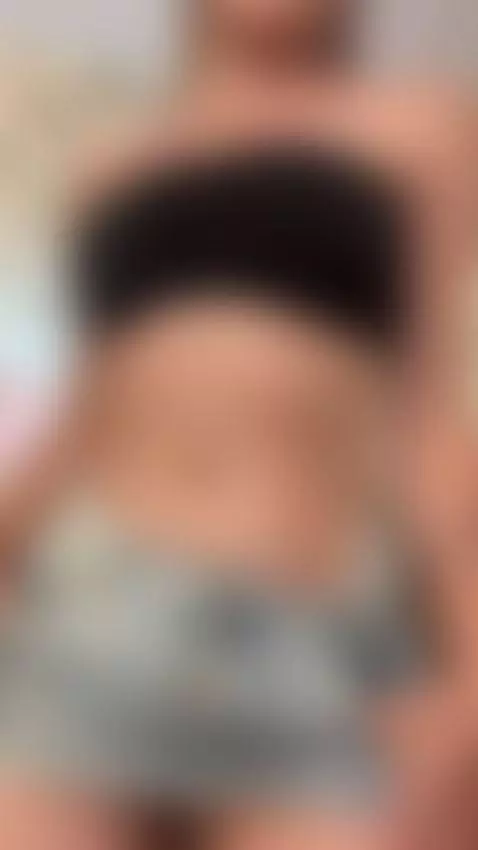 Fuck my hot body by aliccegray