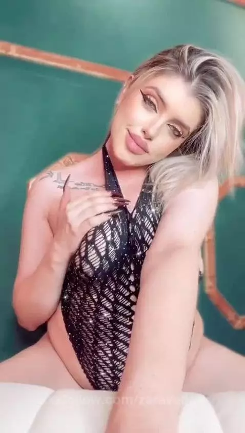 mmmmmmmmmmm by zaravegga