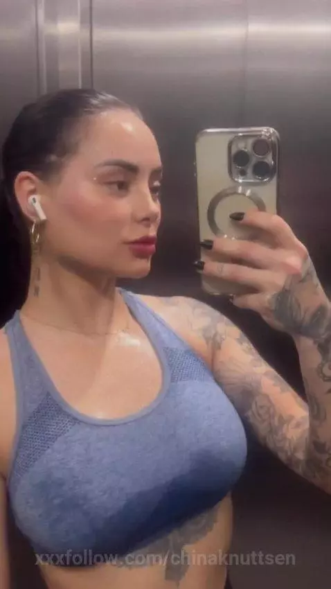 Video by chinaknuttsen