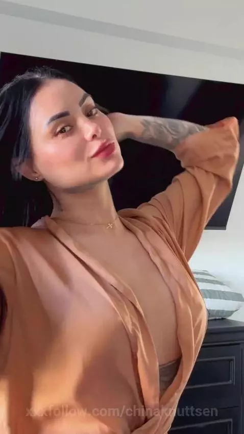 #titokhot #pornhub #tits #tattos #bigass #girls #blackhair #... by chinaknuttsen