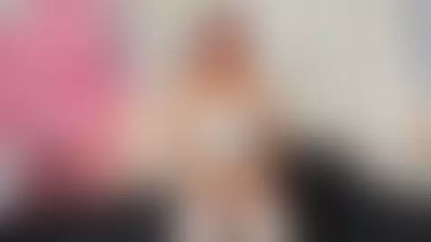 Feel my sensual body and make me yours 😈💦 by salomebenz