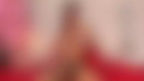 Feel my sensual body 💦😈🔥 by salomebenz