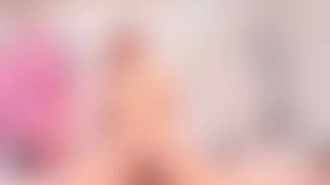 Feel my horny pussy and make me cum 😈🍑 by salomebenz