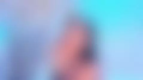 Latin sexy with creamy breasts want to bounce for you by salomebenz