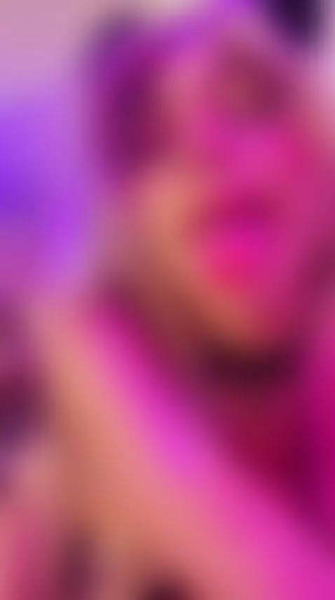 sexy bouncetits by salomebenz