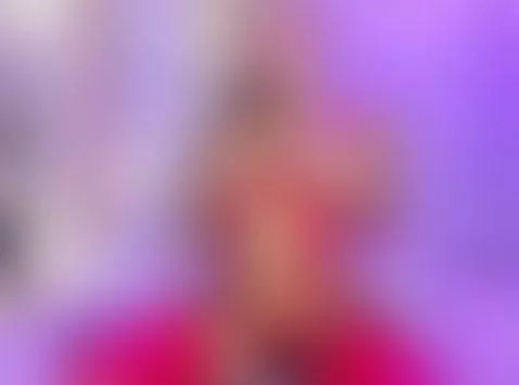 I'm touching myself thinking about how you would put me on a... by salomebenz