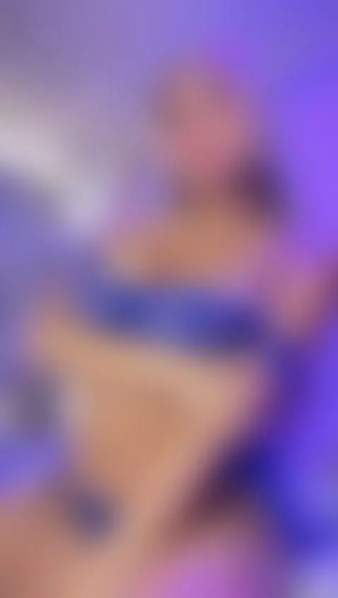 I'm going to bounce my tits in your face my king  🍒👿 by salomebenz