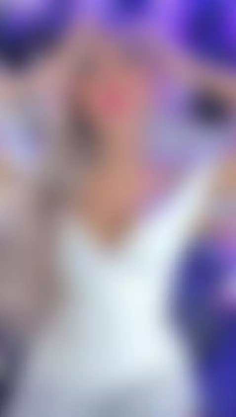 bigtits tiny dress by salomebenz