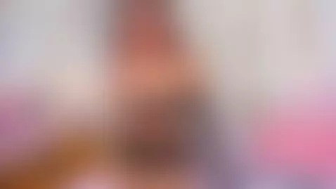 My sensuality makes your cock spill all your milk 😈💦 by salomebenz