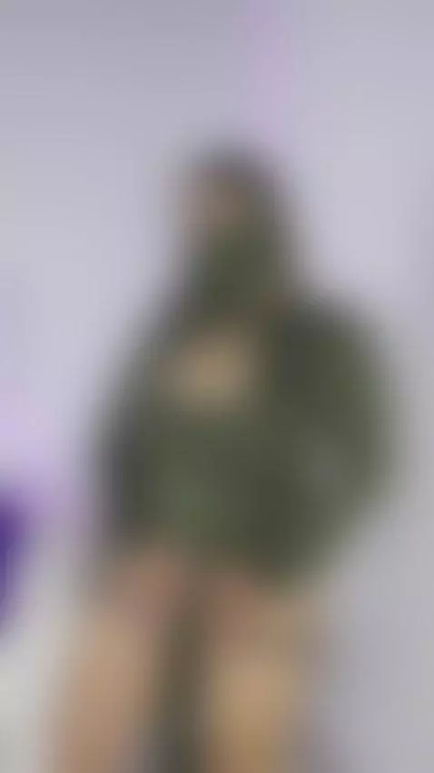 Come and give me love by cloe-adams