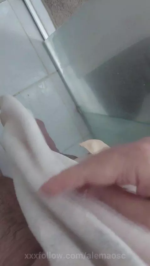 🛀🥒💦💦💦💦💦🤤🤤 by alemaosc