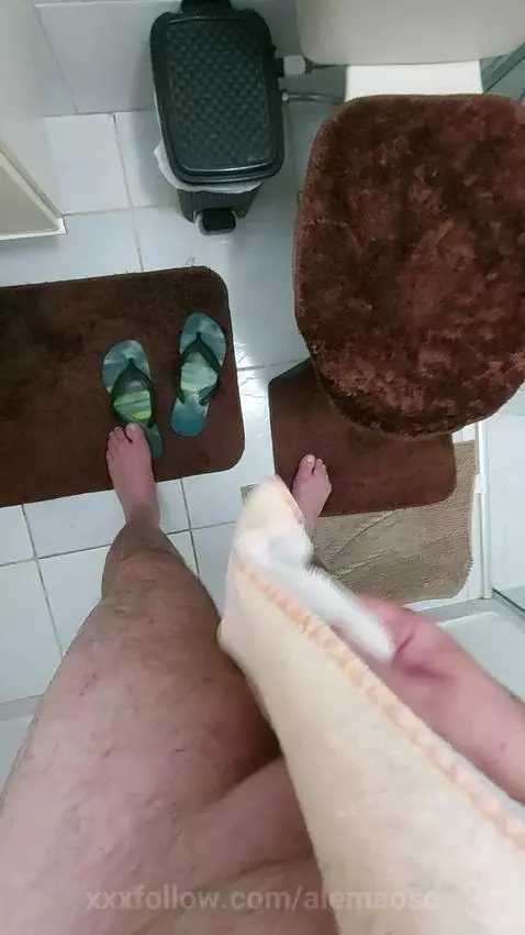 🥒💦💦🤤🤤🤤😋😋 by alemaosc