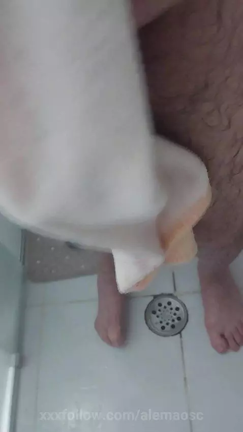 🛀🥒💦💦💦 by alemaosc