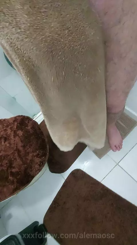 🥒💦💦💦💦💦 by alemaosc