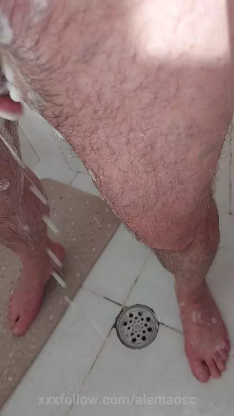 🥒💦💦💦💦 by alemaosc