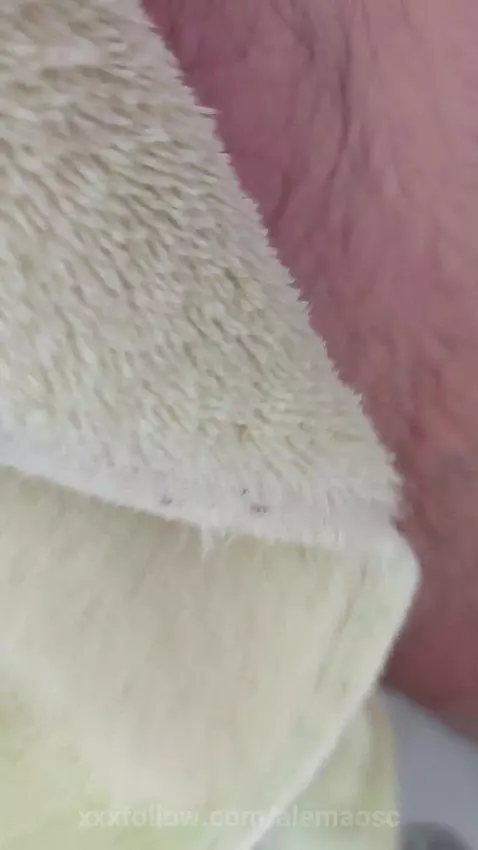 🛀🥒💦💦💦 by alemaosc