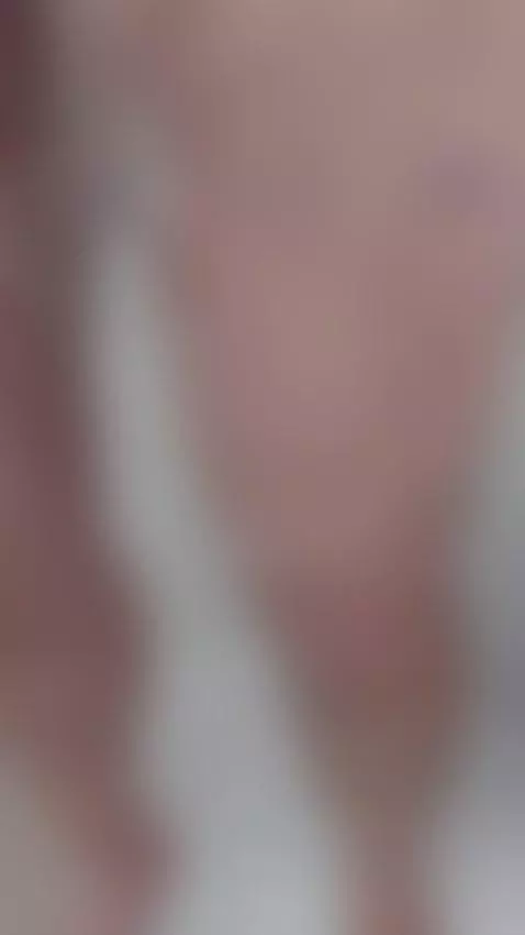 🛀🥒💦💦💦💦💦 by alemaosc