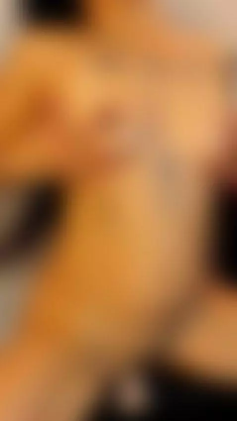 my gan dildo completely opens my pussy by peytonevans