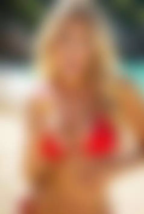 blondegirl, curvy, curvygirl by sugarkhaos